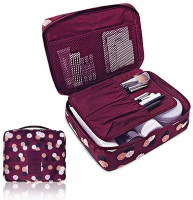 

DishGo LL01 Travel Toiletry Kit(Maroon)