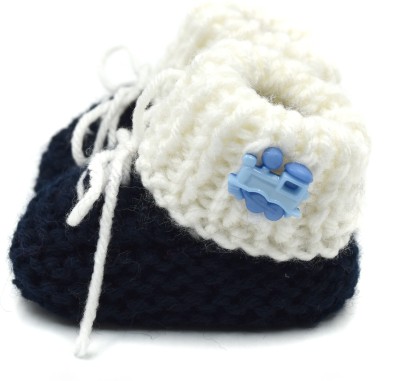 

Magic Needles Handmade Soft Sole Prewalker 4030_6-12 Months Booties(Toe to Heel Length - 12 cm Navy Blue)