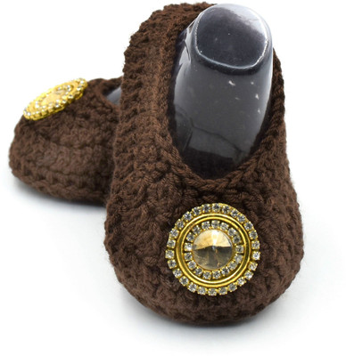

Magic Needles Handmade Soft Sole Prewalker 4151_G_0-3 Months Booties(Toe to Heel Length - 10 cm Dark Brown)