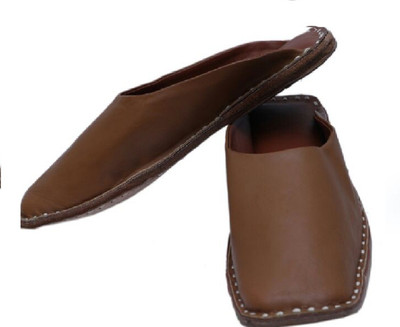 

KOLHAPURI Men Brown Sandals