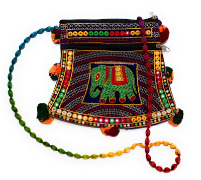 

Unique Fashion Women Evening/Party, Casual, Formal Multicolor Velvet Sling Bag
