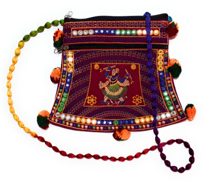 

Unique Fashion Women Evening/Party, Casual, Formal Multicolor Velvet Sling Bag