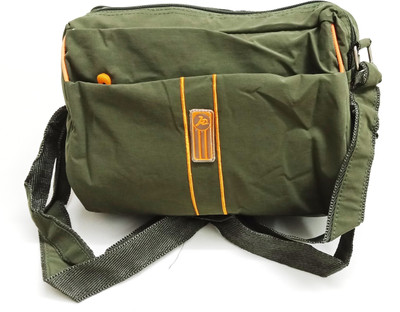 

Gift Collection Men Casual Green Polyester Sling Bag