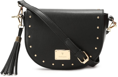 

Van Heusen Sling Bag(Black)