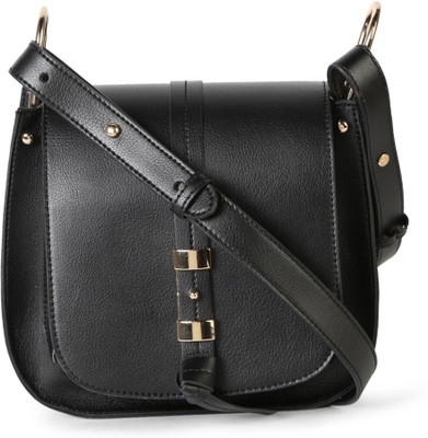 

Van Heusen Sling Bag(Black)