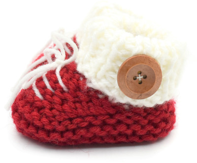 

Magic Needles Handmade Soft Sole Prewalker 4043_3-6 Months Booties(Toe to Heel Length - 11 cm Red)