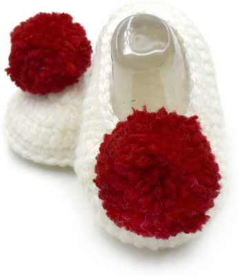 

Magic Needles Newborn Baby Socks Soft Sole Prewalker Booties Booties(Toe to Heel Length - 12 cm White, Red), Red;white
