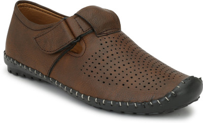 

ZebX Men Brown Sandals