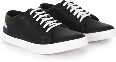 

ROOD White sneakers Sneakers For Men(Black