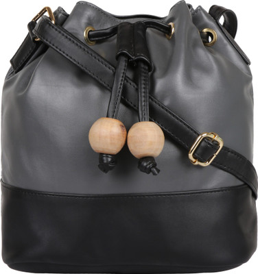 

Berrypeckers Sling Bag(Grey)