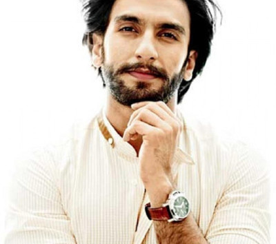 

BOLLYWOOD STAR RANVEER SINGH CUTE HD WALLPAPER ON FINE ART PAPER Fine Art Print(19 inch X 13 inch, Rolled)