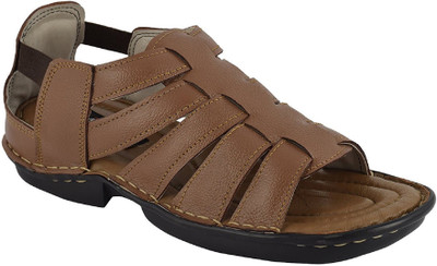

welling Men Tan Sandals