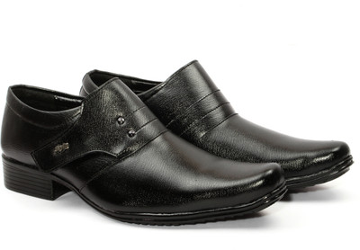 

JUMPING SHOES Slip On For Men(Black