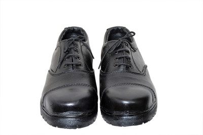 

R R GROUP SAFETY SHOE WITH STEEL TOE CAP Outdoors For Men(Black, Dark black