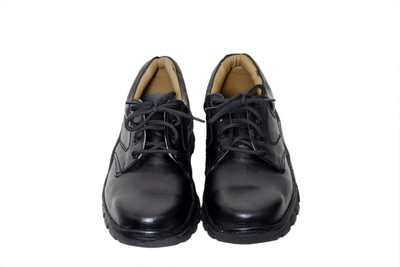 

R R GROUP SAFETY SHOE WITH STEEL TOE CAP Outdoors For Men(Black, Dark black