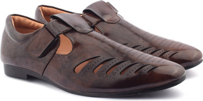 

Beonza Men Brown Casual