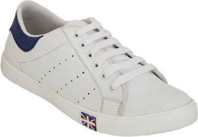 

GRATE Addy Look Casuals For Men(White
