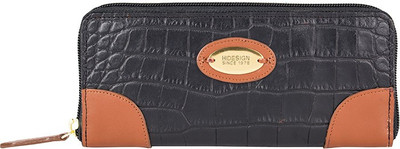 

Hidesign Women Casual Black Genuine Leather Wallet(1 Card Slot)