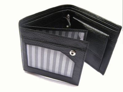 

sidrah soft Men Black Genuine Leather Wallet(6 Card Slots)