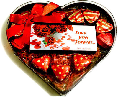 

Mystik Valentines Day Heart Shape Exotic Gift Box 1 Chocolate Bar & 12 Pc Chocolate Brittles, Bars(230 g)
