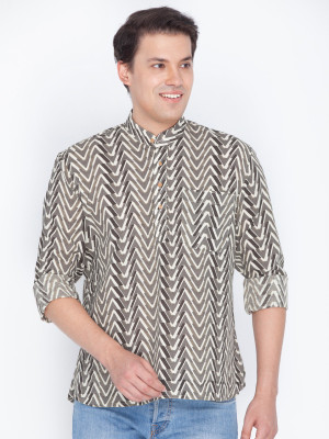 VASTRAMAY Men Geometric Print Straight Kurta(Multicolor)