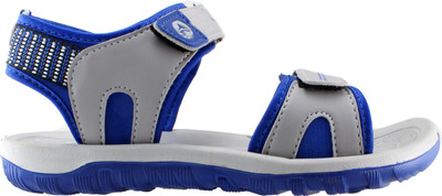 

Claptrap Men Grey Sports Sandals