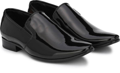 

SAIJARA Slip On For Men(Black