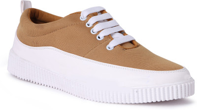 

CLOSHO Beige Casual Shoes Sneakers For Men(Beige, Beige/white