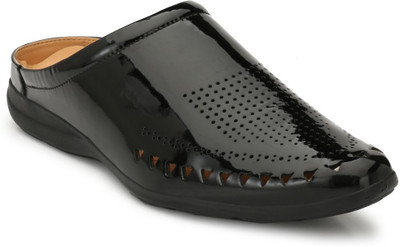 

Big Fox glamour half loafers Casuals For Men(Black