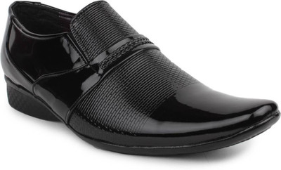 

SAIJARA Slip On For Men(Black
