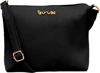 

Borse Men & Women Casual Black Leatherette Sling Bag