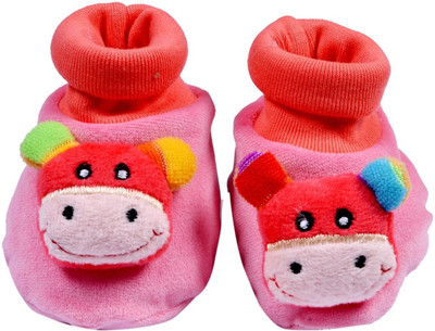 

Guru Kripa Baby Products Booties(Toe to Heel Length - 4 cm Pink)