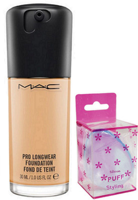 

Styling Silicon puff With Mac Pro longwear Foundationn(Set of 2)