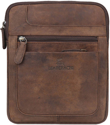 

Leaderchi Messenger Bag(Brown)