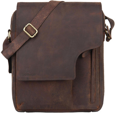 

Leaderchi Sling Bag(Brown)