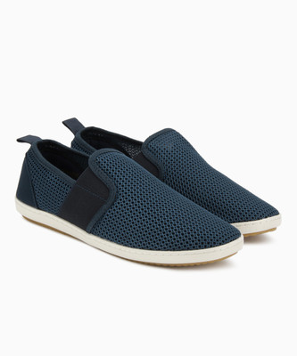 

V Dot by Van Heusen Casual Shoes For Men(Blue, Navy