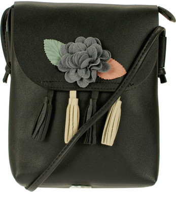 

JG Shoppe Women Casual Black PU Sling Bag