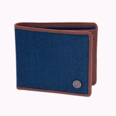 Fastrack Men Casual Blue Genuine Leather Wallet(6 Card Slots)