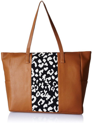 

Kanvas Katha Tote(Tan)