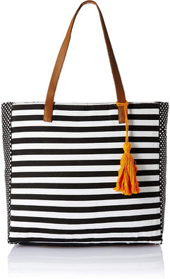 

Kanvas Katha Tote(Multicolor)