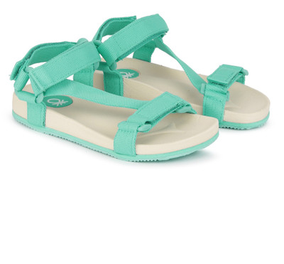 

United Colors of Benetton Boys Velcro Sports Sandals(Blue, 902