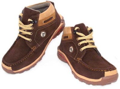 

Gorav Boys, Brown
