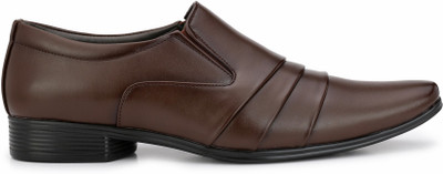 

Guava Slip On For Men(Brown