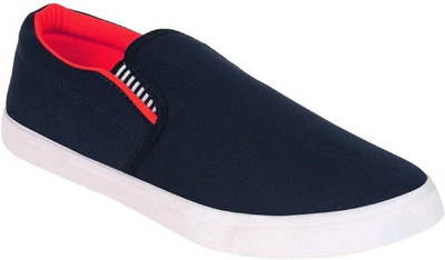 

WELDONE Loafers For Men(Black, Red