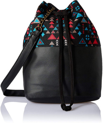 

Kanvas Katha Women Casual Multicolor Canvas Sling Bag