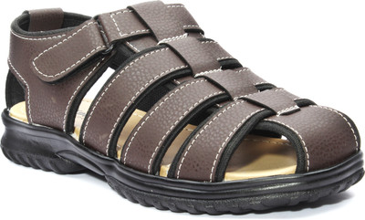 

WooeRs Men Brown Sandals