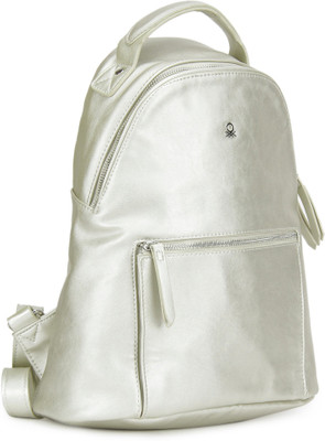 

United Colors of Benetton 17P6AM2E3010I 2 L Medium Backpack(Silver)