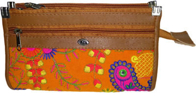 

BABERWAL ENTERPRISES Wedding, Casual, Party, Formal, Sports, Festive Tan Clutch