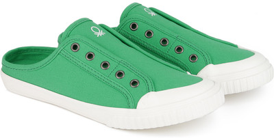 

United Colors of Benetton Boys Slip on Sneakers(Green, 902