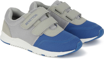 

United Colors of Benetton Girls Velcro Running Shoes(Grey, 901